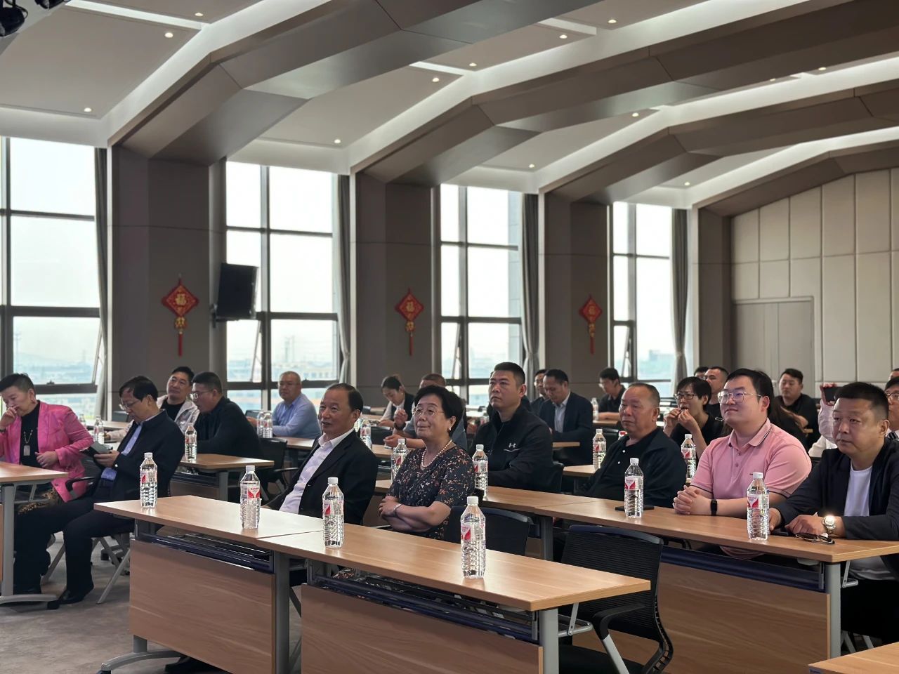 中国·太阳集团tyc4633(股份)有限公司-官方网站